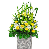 Xpressflower WSCP1607 Always Be Remembered (premium Funeral Condolence Flower Wreath)